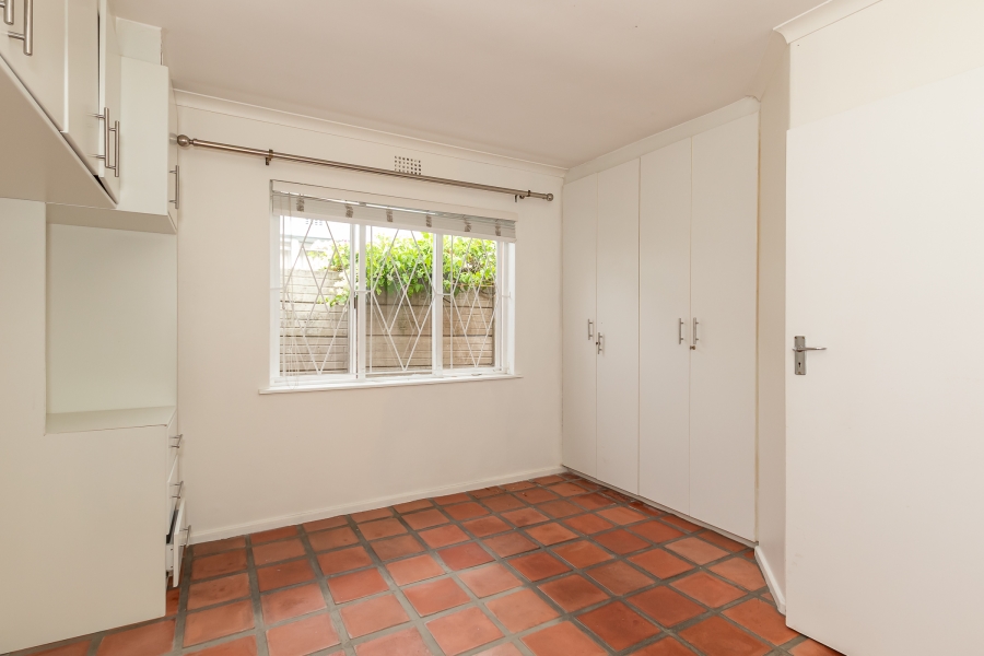 To Let 2 Bedroom Property for Rent in Claremont Village Western Cape